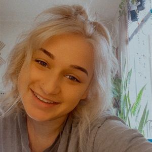 Meet your Posher, Marissa